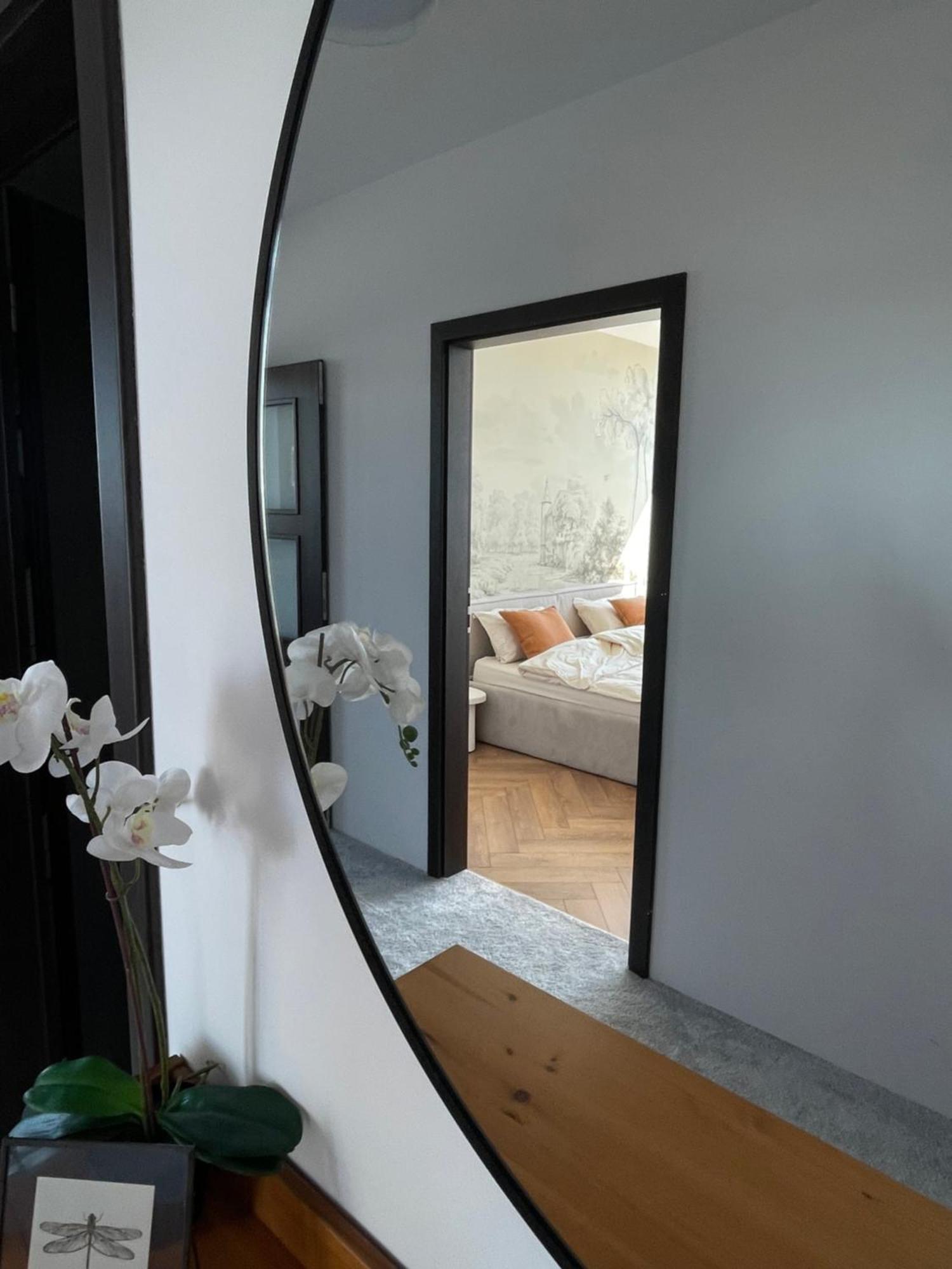 Panorama View Design Apt In Old Town - Free Parking Братислава Екстер'єр фото